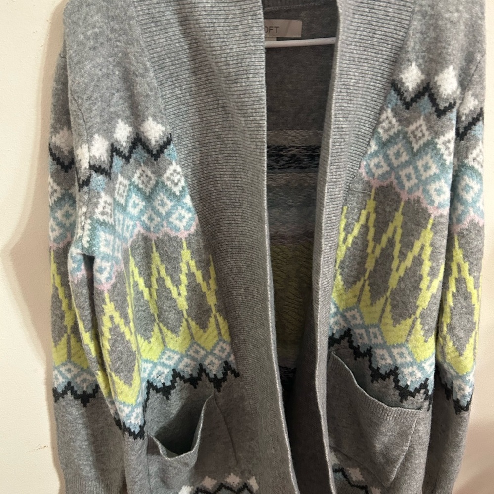 Loft Size Medium Gray and Yellow Patterned Women's Cardigan